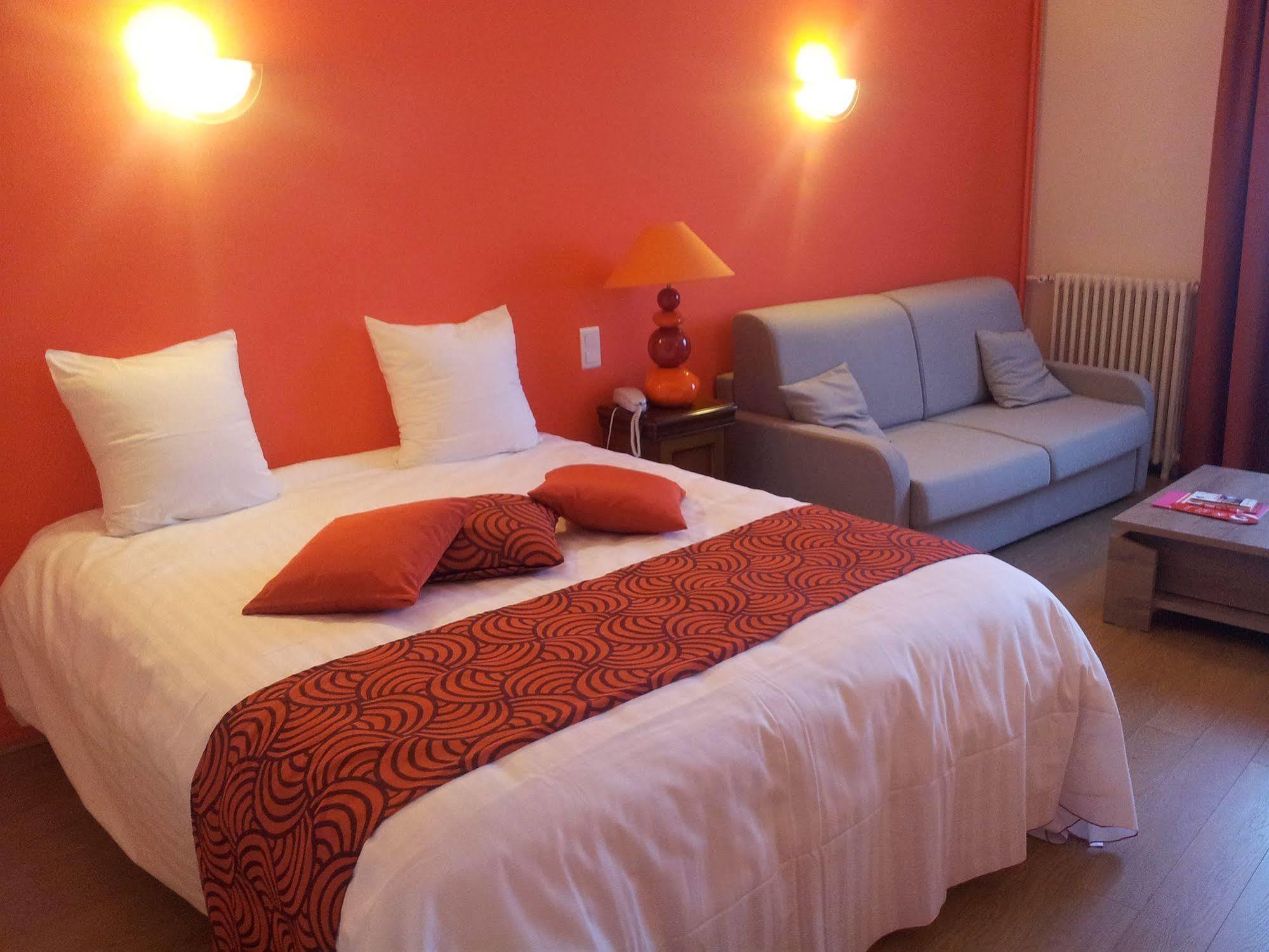 Hotel Le Chapon Fin Moissac Exterior foto